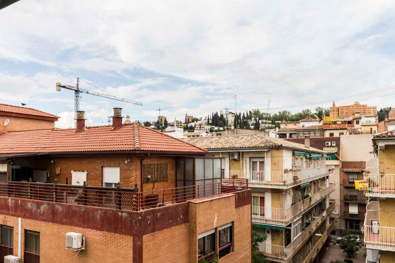 Apartamento Paseo Del Salon Granada Luaran gambar