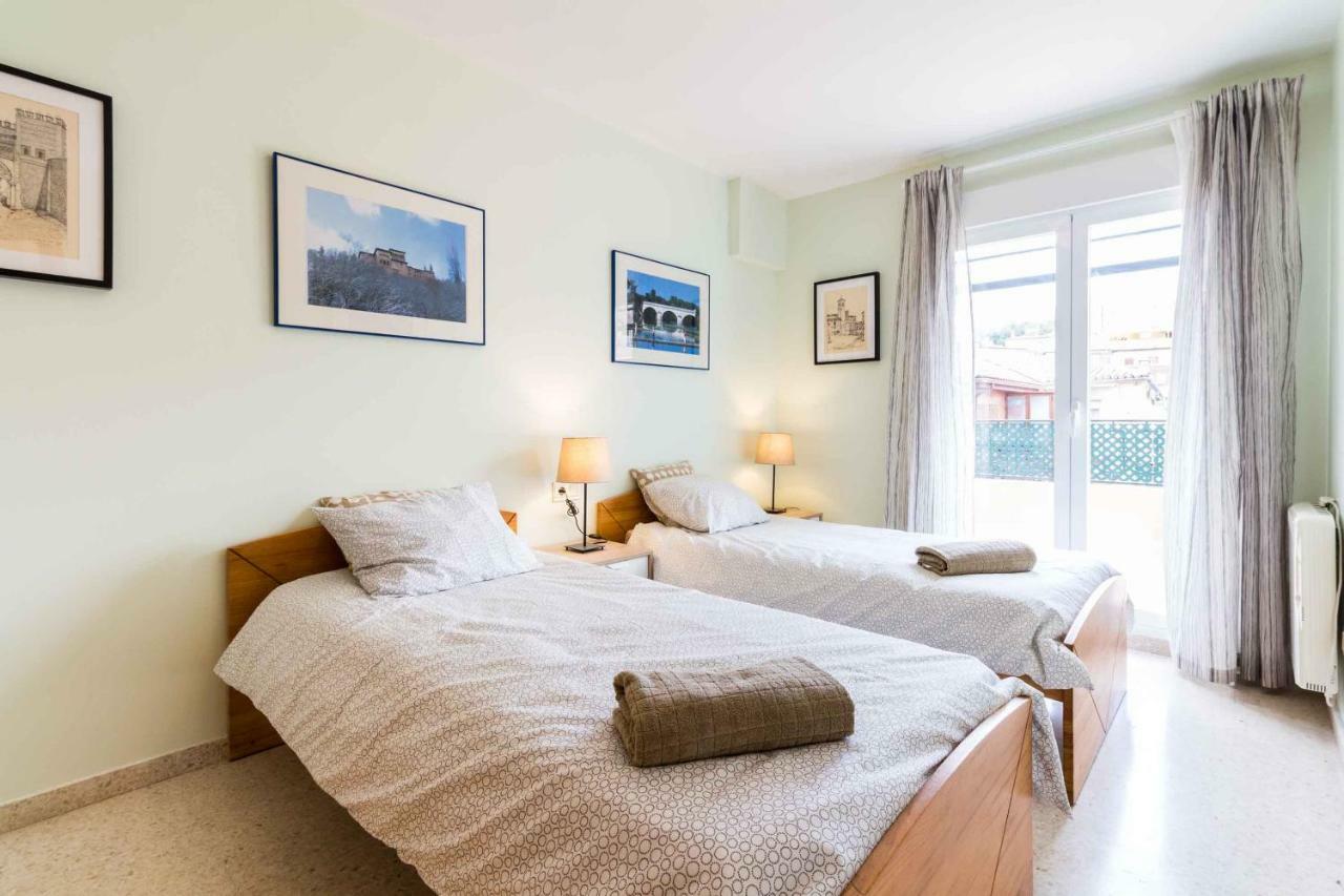 Apartamento Paseo Del Salon Granada Luaran gambar